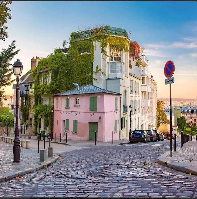 Apartmán Montmartre Le Mythique Paříž 0*,